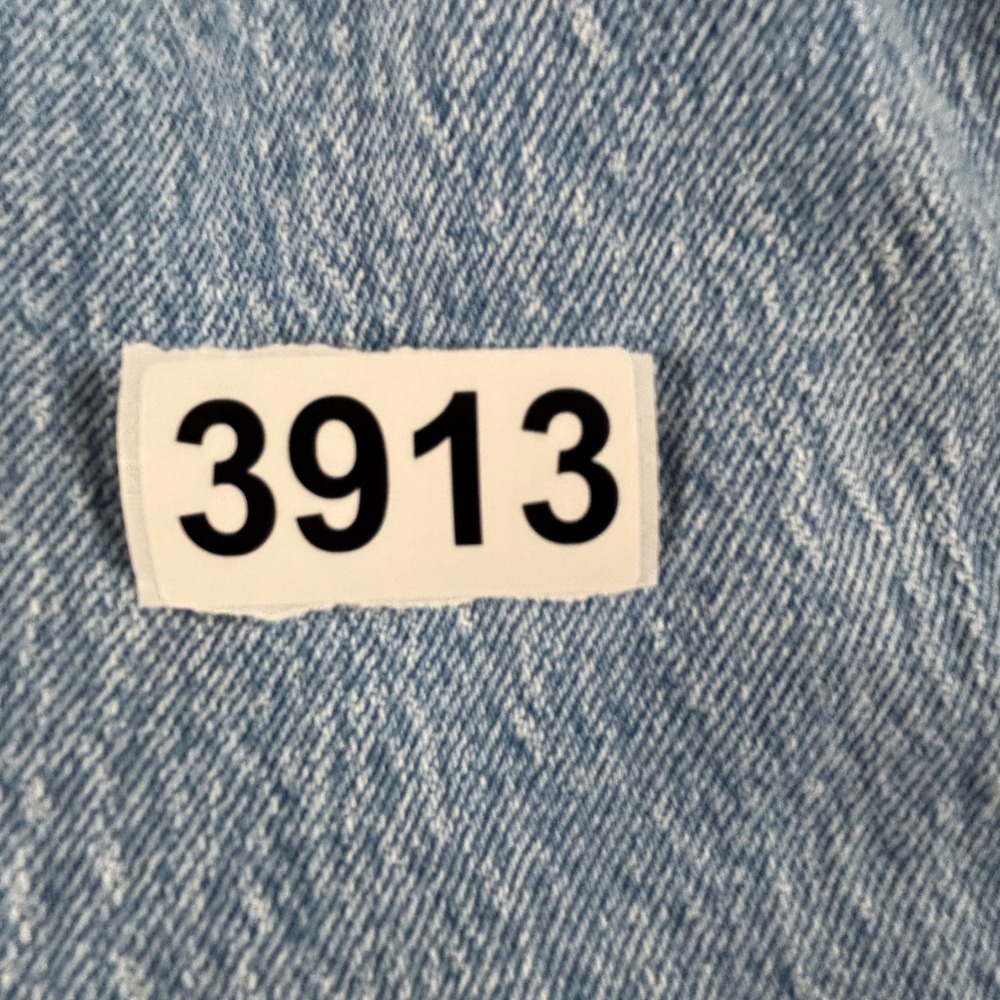 Levi's Ribcage Straight Ankle Jeans Womens 25 Light Blue Distressed Denim 3913 - Picture 8 of 8